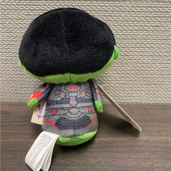 Hallmark Itty Bittys - Marvel Studios Avengers: Endgame Hulk - Picture 5 of 5